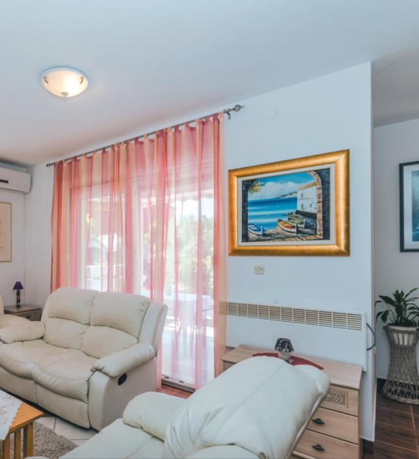 Zsa Zsa Holiday Home 스리마 외부 사진