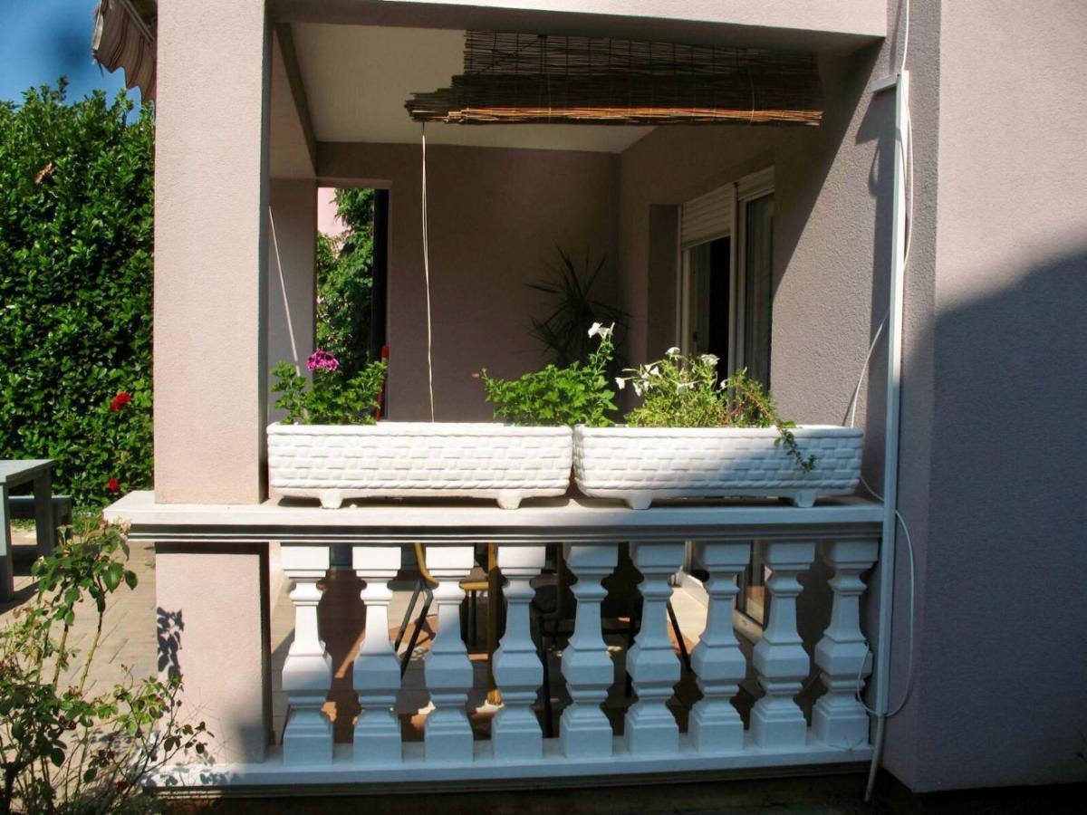 Zsa Zsa Holiday Home 스리마 외부 사진